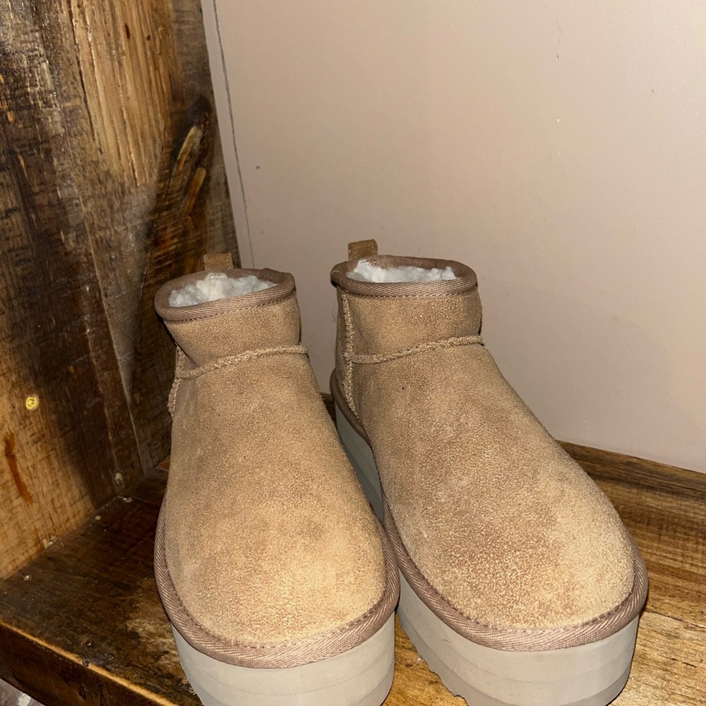UGG Tan Suede Platform Ankle Boots - Picture 4 of 6